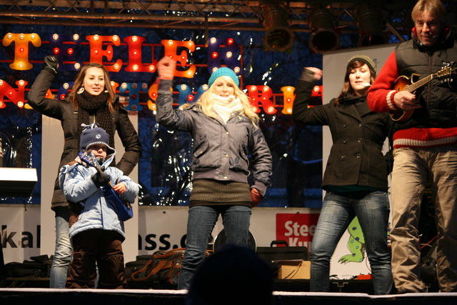 gal/2010/2010 Saitentwist Steeler Weihnachtsmarkt 1.12.mit 2. Klassen Steeler Rott/2010 Saitentwist Steeler Weihnachtsmarkt 1.12. mit 2.Klassen Steeler Rott (17).jpg